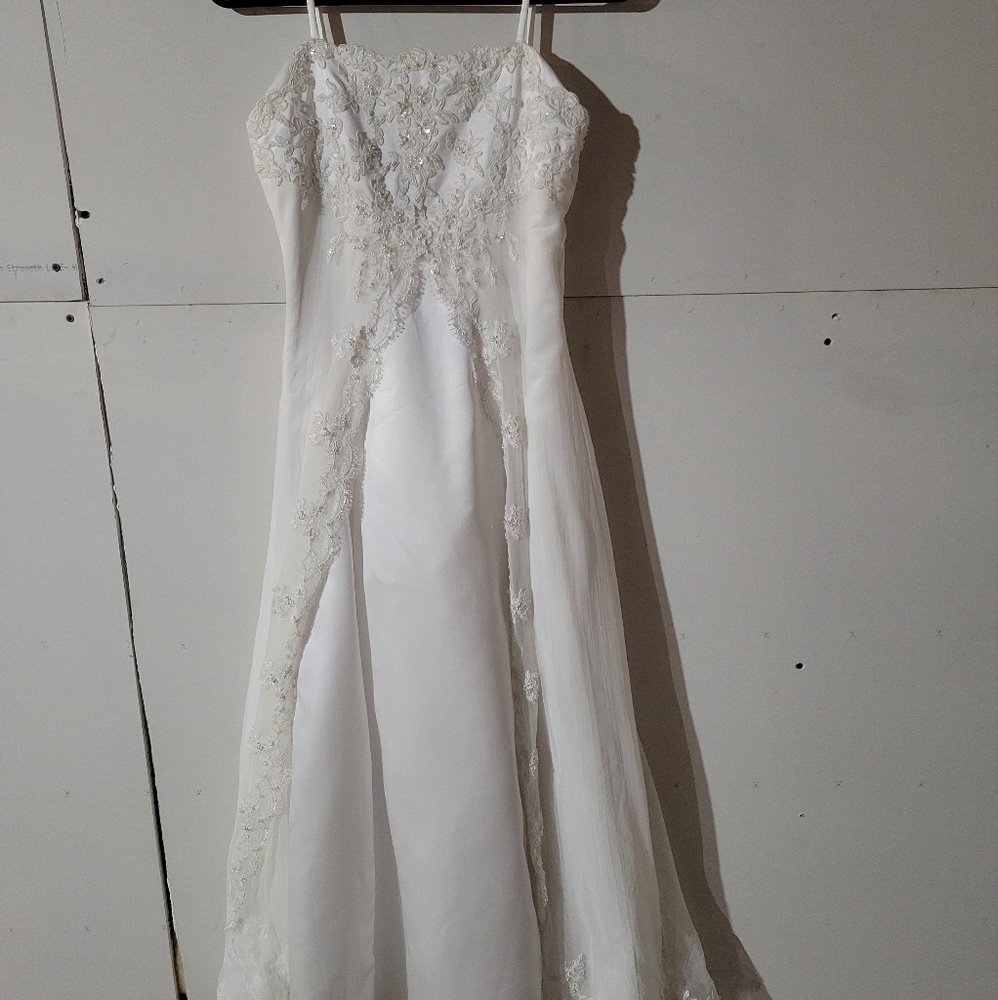 Wedding dress
